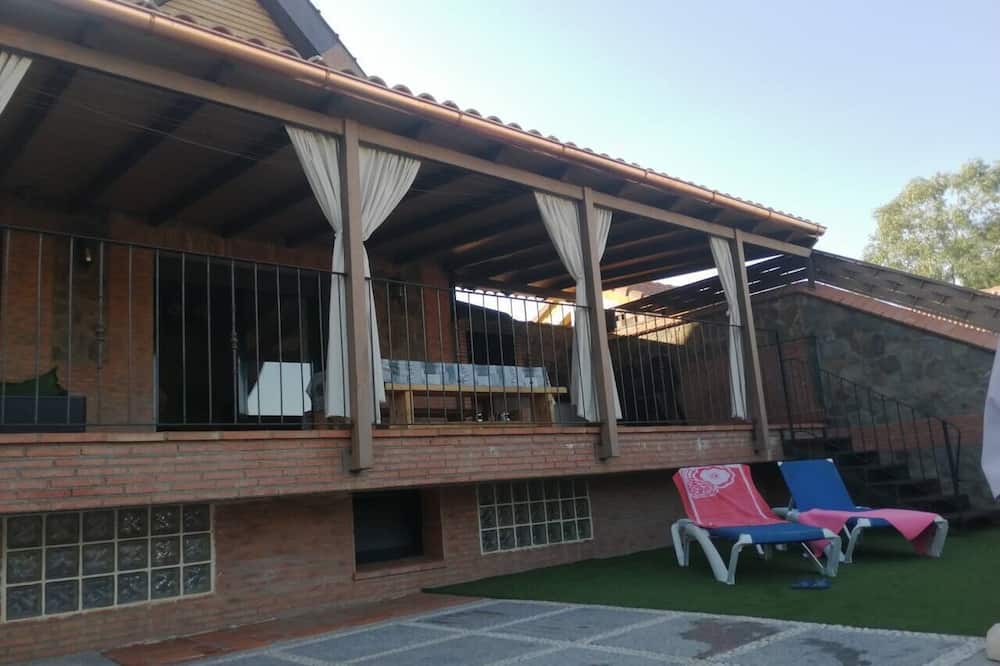Photo of Outdoor in Alia