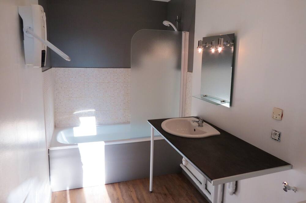 Photo of Bathroom in Juncasse - Argoulets