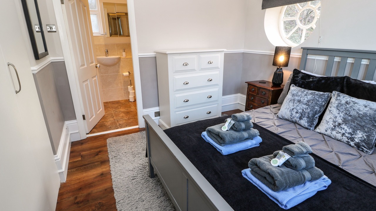 Photo of Others in Hepworth