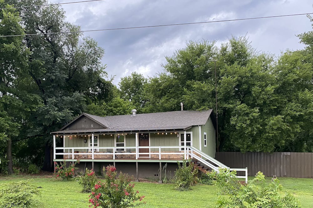 Photo of Outdoor in Moodys