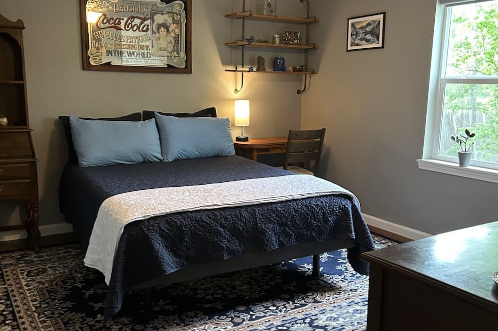 Photo of Bedroom in Moodys