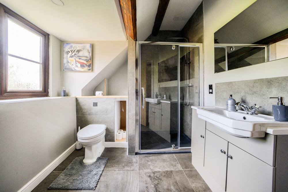 Photo of Bathroom in Lillington