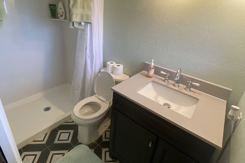 Photo of Bathroom in Oakdale