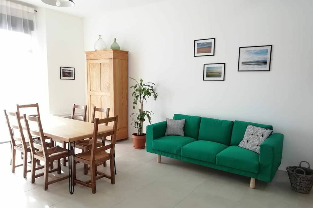 Photo of Livingroom in Hergugney