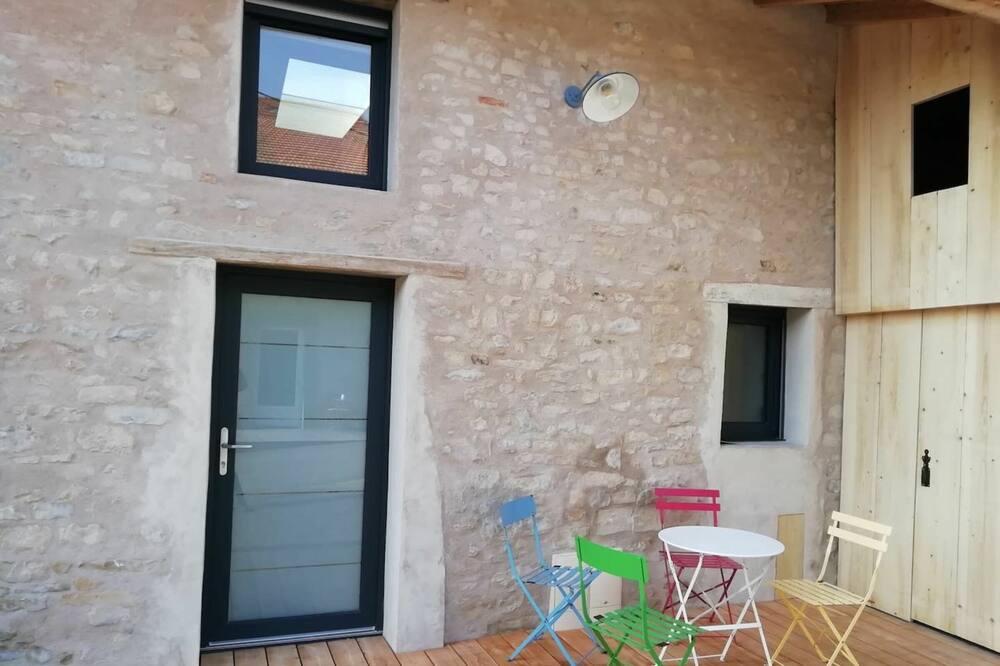 Photo of Patio Balcony in Hergugney
