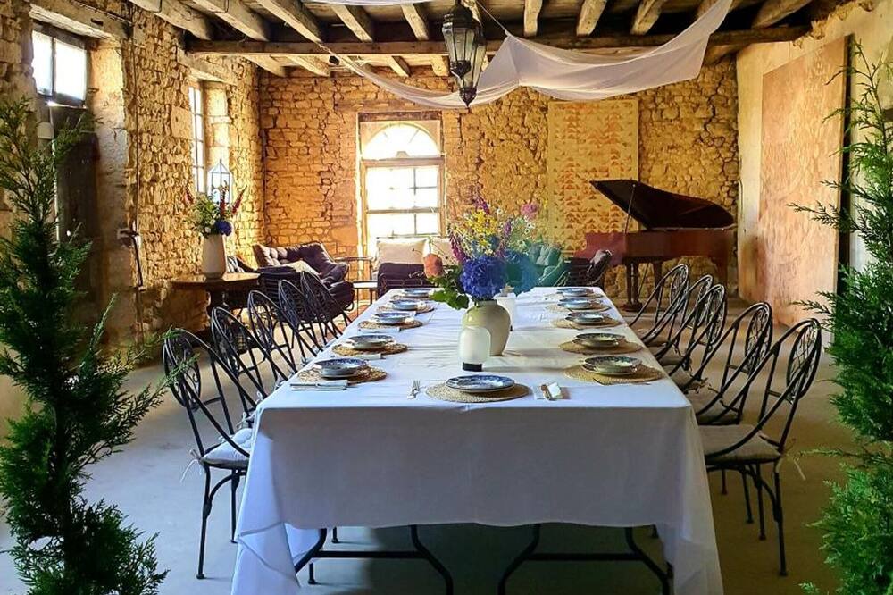Photo of Others in Le Menil-Brout