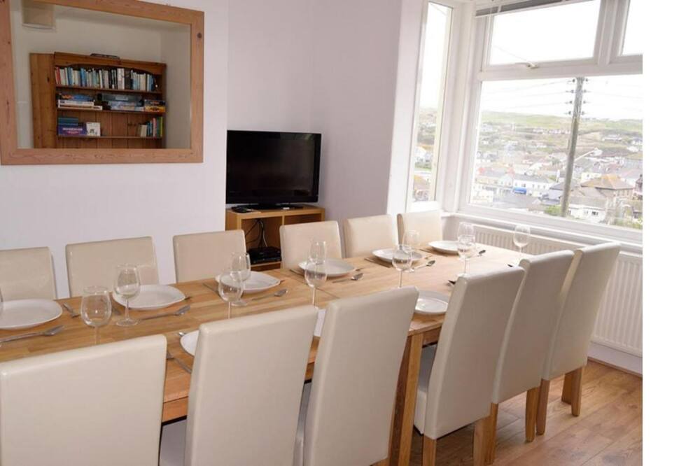 Photo of Kitchen in Perranporth