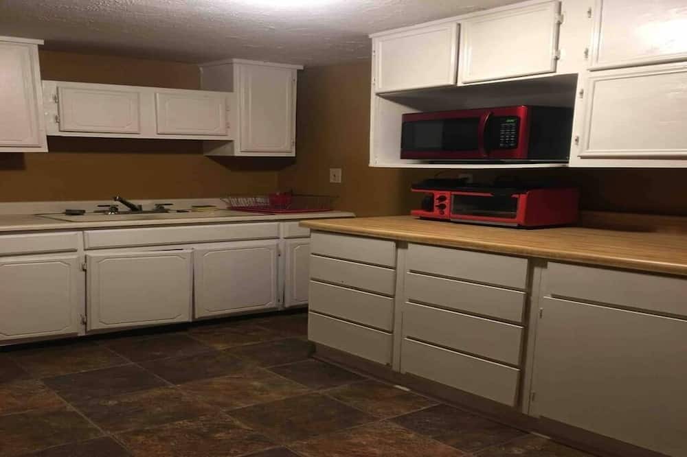 Photo of Kitchen in Barrett