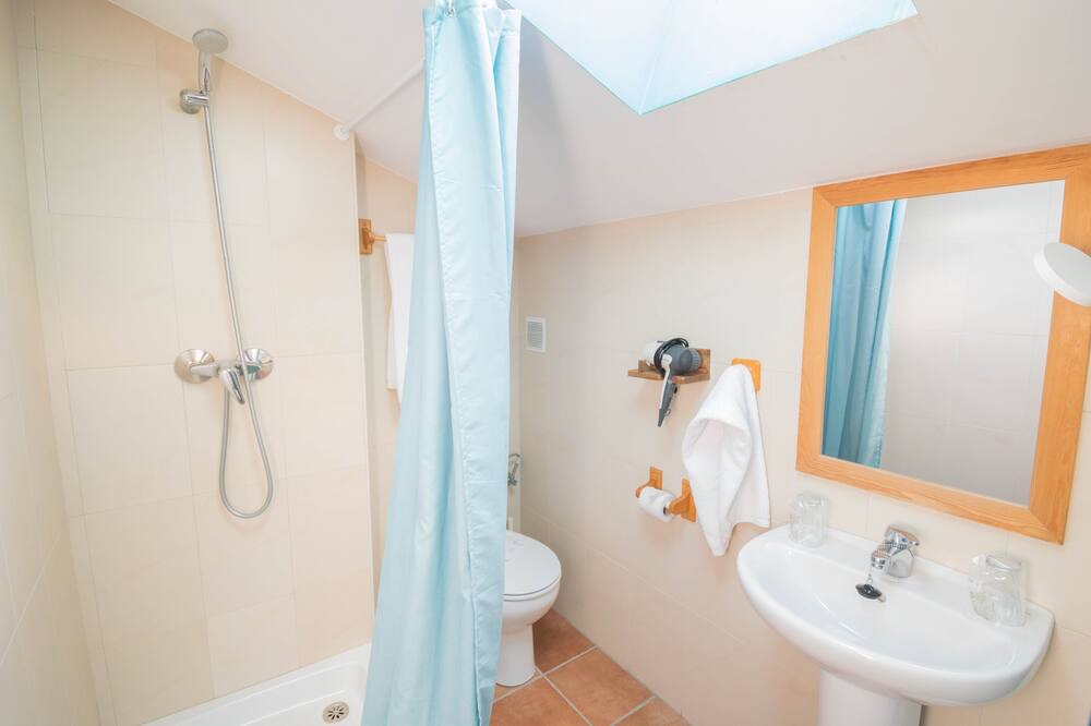 Photo of Bathroom in Uterga