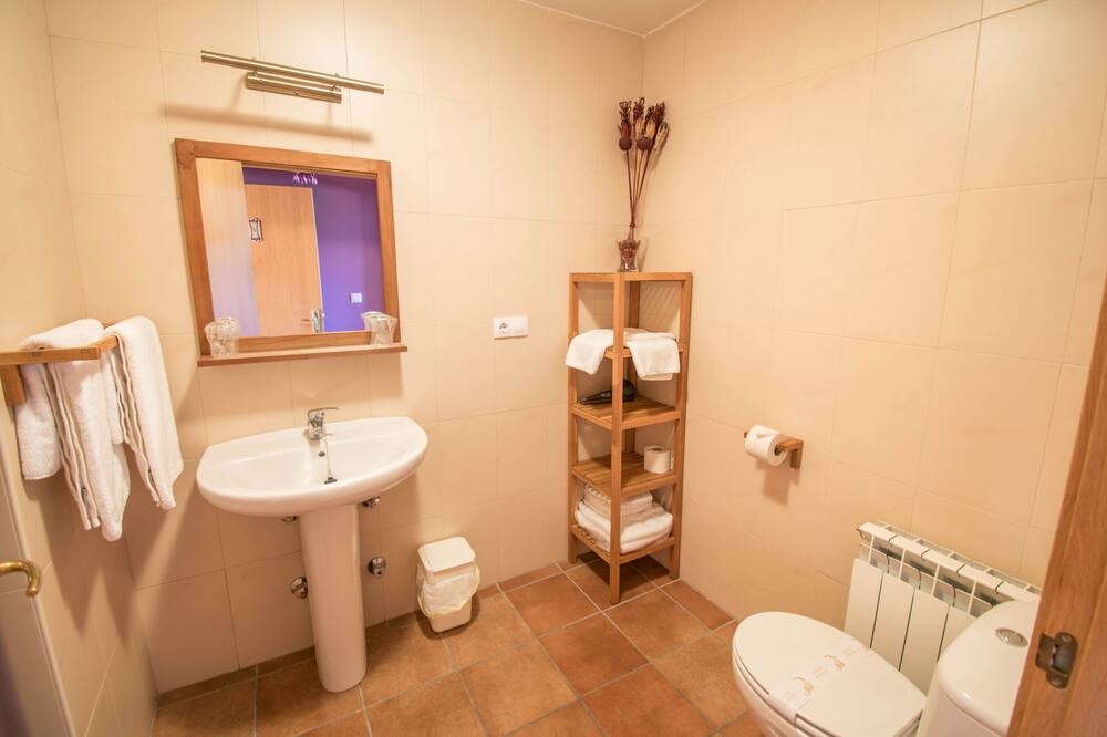Photo of Bathroom in Uterga