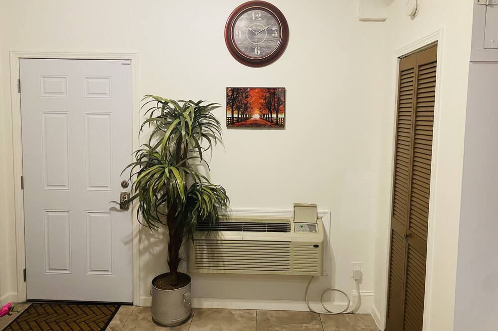 Photo of Bedroom in Mableton