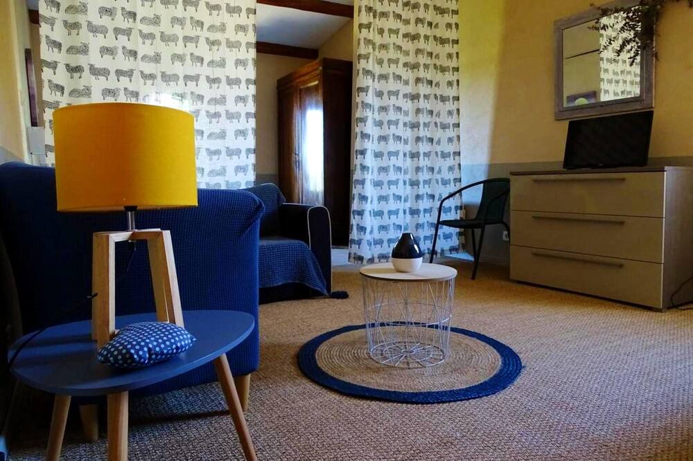 Photo of Livingroom in Cardet