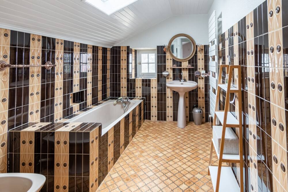 Photo of Bathroom in Beyrie-sur-Joyeuse