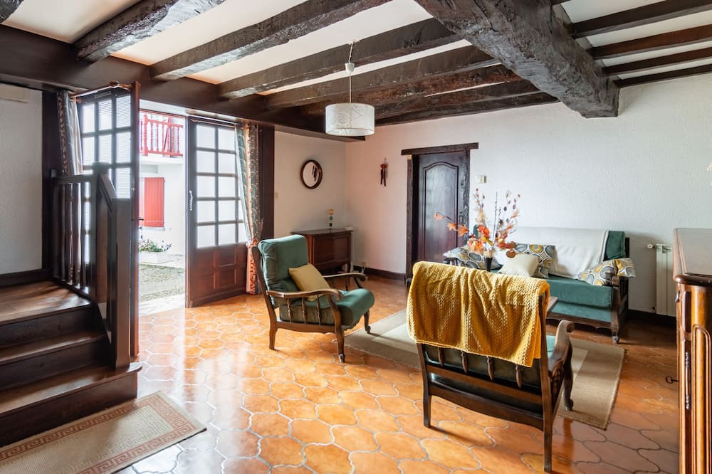 Photo of Livingroom in Beyrie-sur-Joyeuse