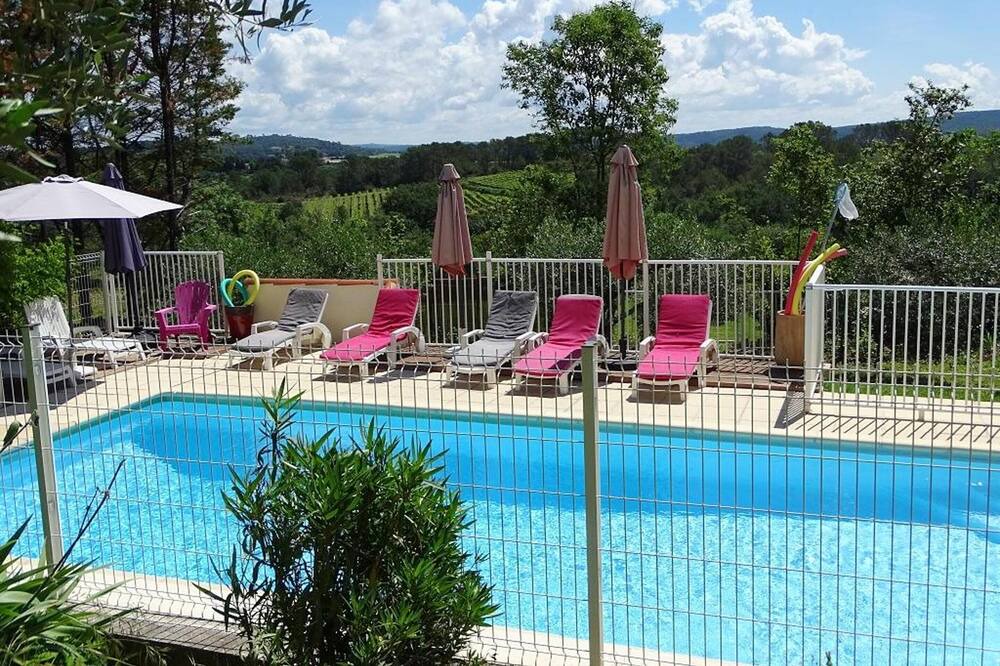 Photo of Outdoor in Cardet