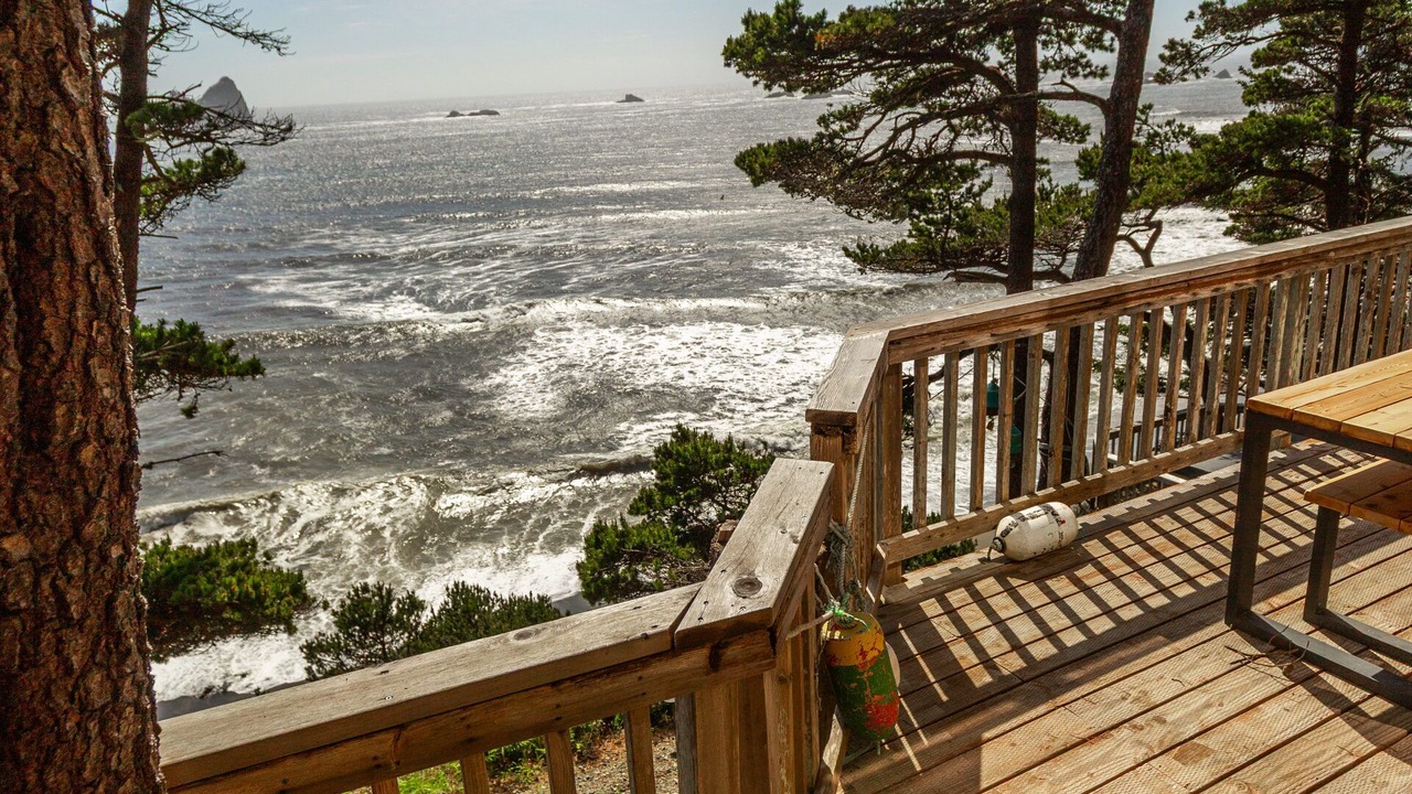 Photo of Bathroom in Gold Beach