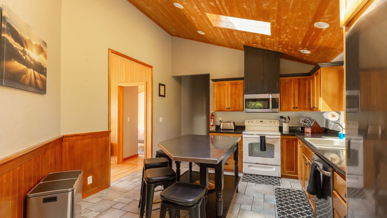 Photo of Bathroom in Gold Beach