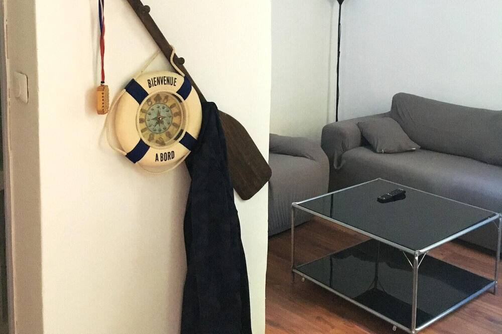 Photo of Livingroom in 16th Arrondissement