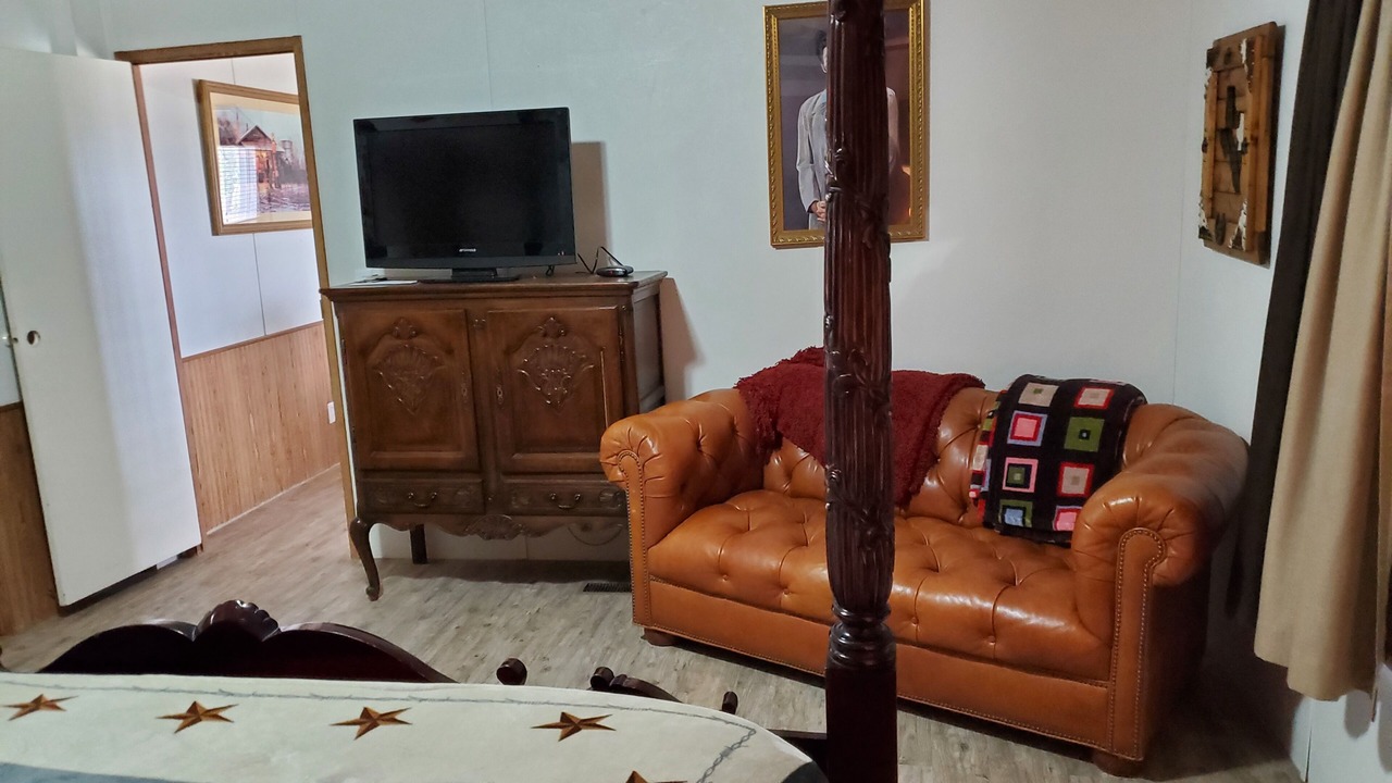Photo of Livingroom in Crosbyton