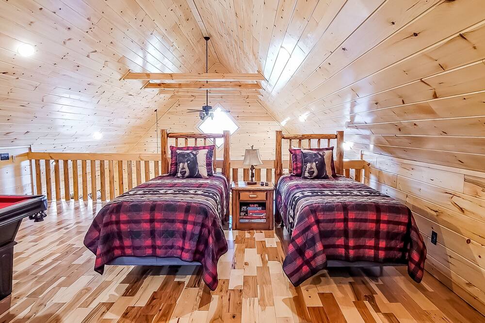 Photo of Others in White Oak Lodge