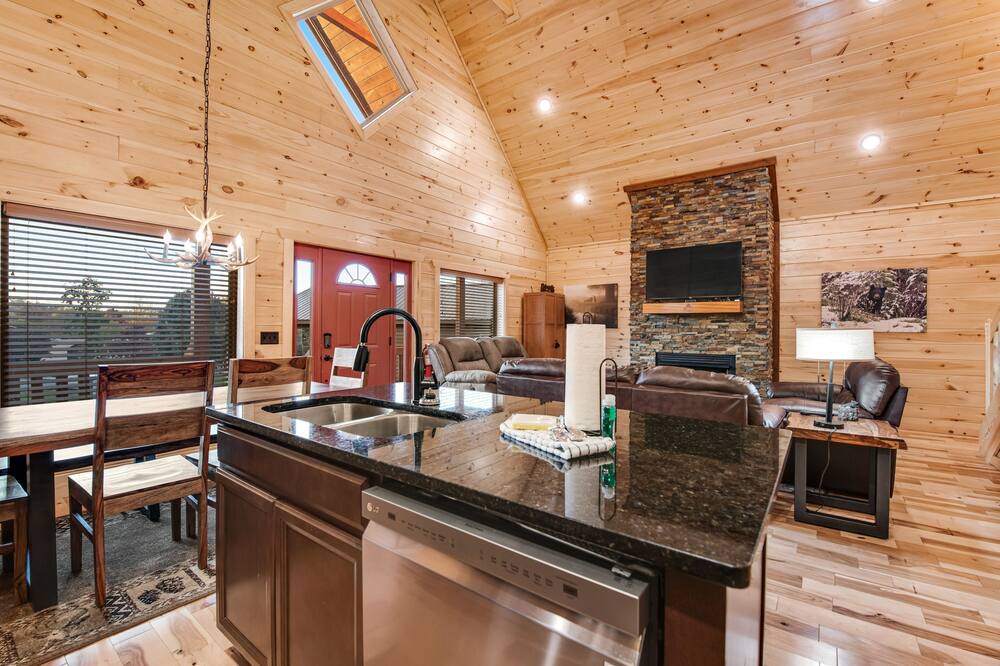 Photo of Others in White Oak Lodge