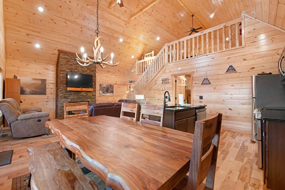Photo of Others in White Oak Lodge