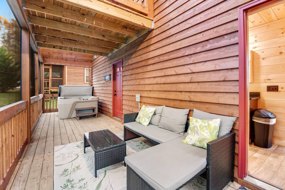 Photo of Others in White Oak Lodge