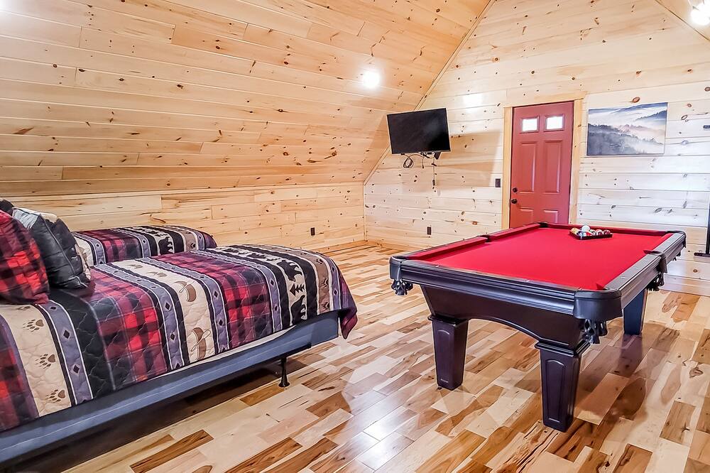 Photo of Others in White Oak Lodge