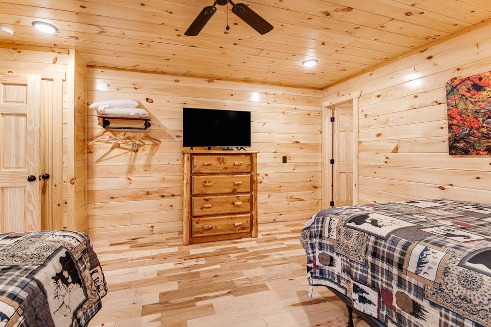 Photo of Others in White Oak Lodge
