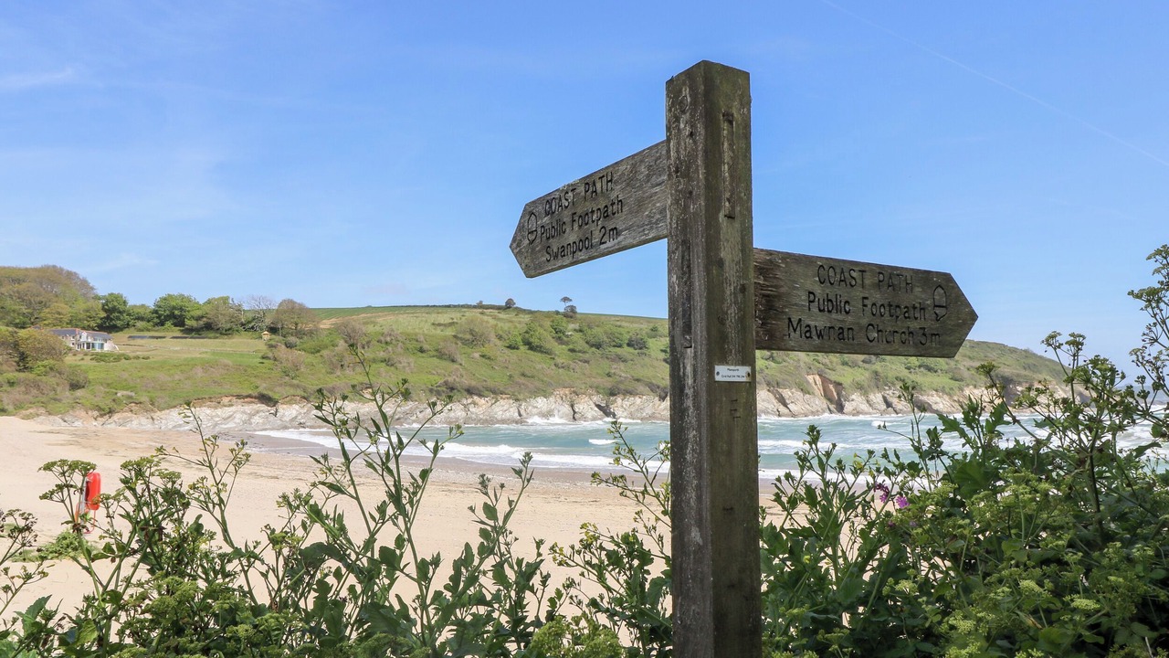 Photo of Others in Helford Passage