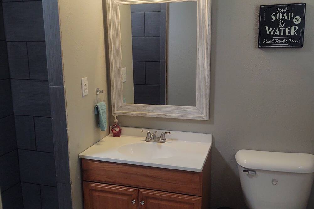 Photo of Bathroom in Gordonville