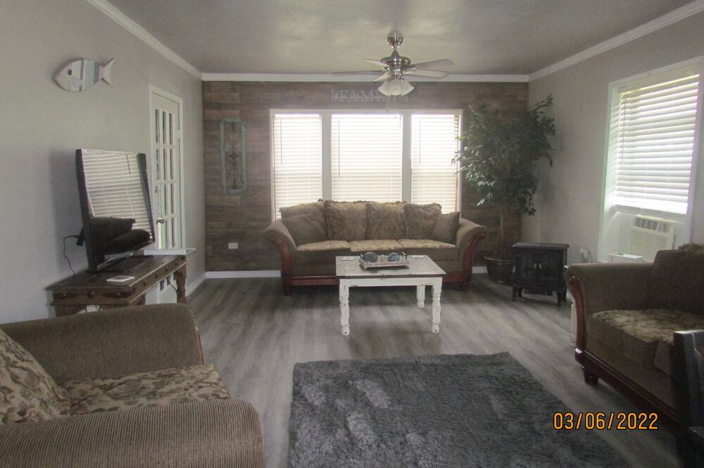 Photo of Livingroom in Gordonville