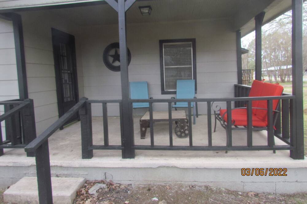 Photo of Patio Balcony in Gordonville