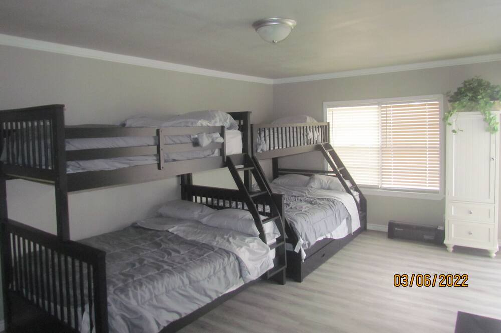 Photo of Bedroom in Gordonville