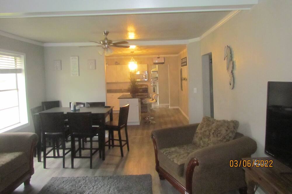 Photo of Livingroom in Gordonville