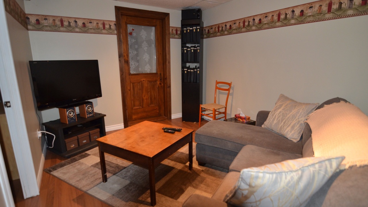 Photo of Livingroom in Kinnear's Mills