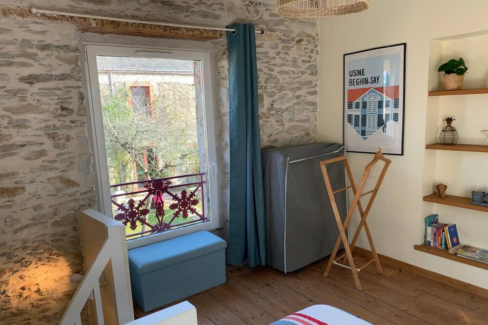 Photo of Bedroom in Saint-Jacques - Pirmil