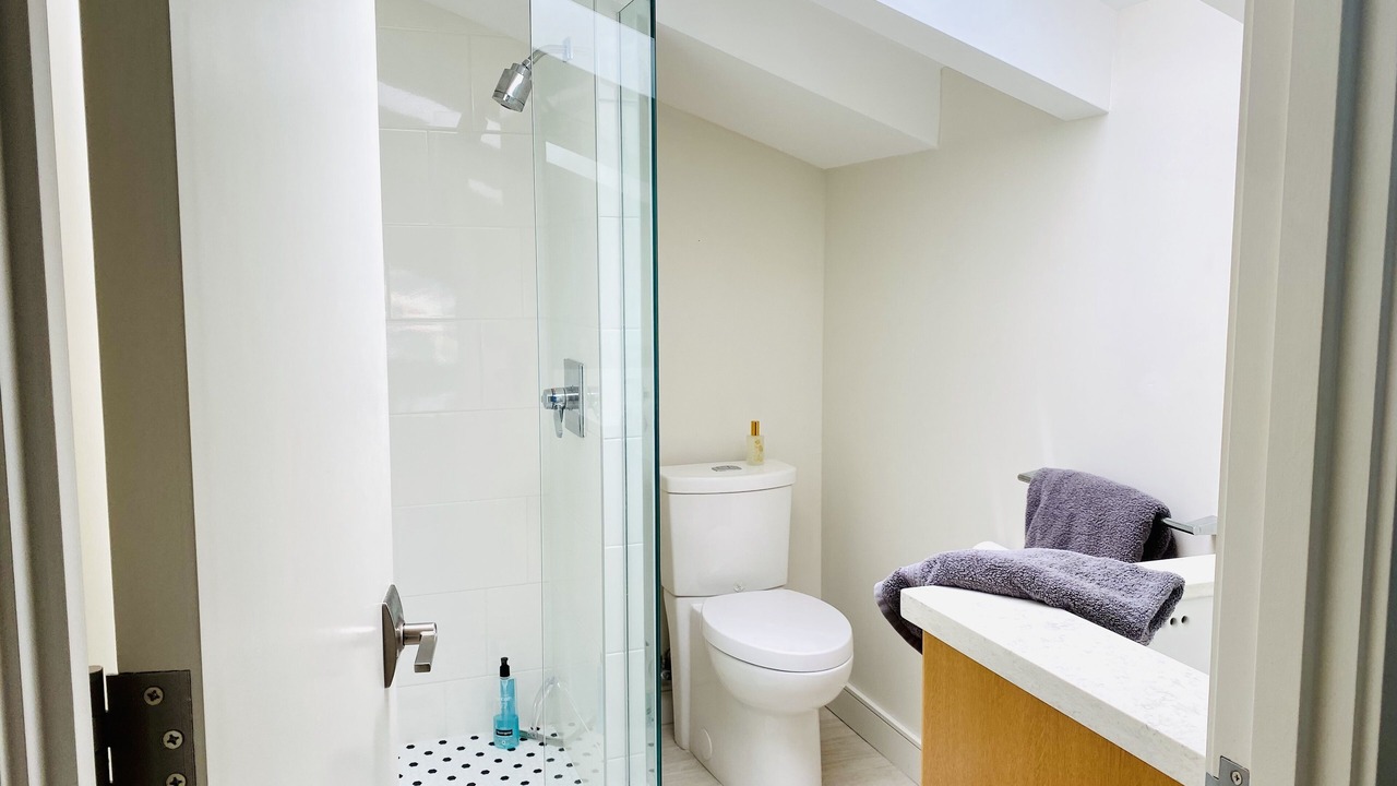 Photo of Bathroom in Portlock