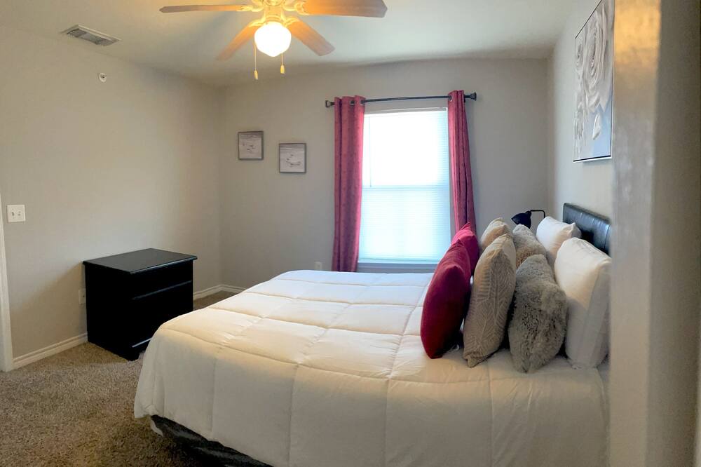 Photo of Bedroom in Voth