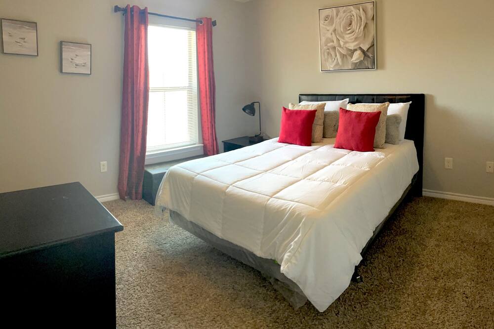 Photo of Bedroom in Voth