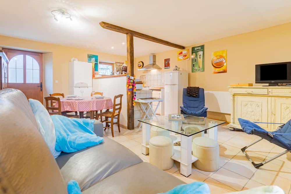 Photo of Livingroom in Saint-Martin-des-Pres