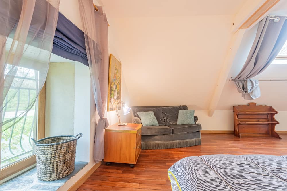 Photo of Bedroom in Saint-Martin-des-Pres