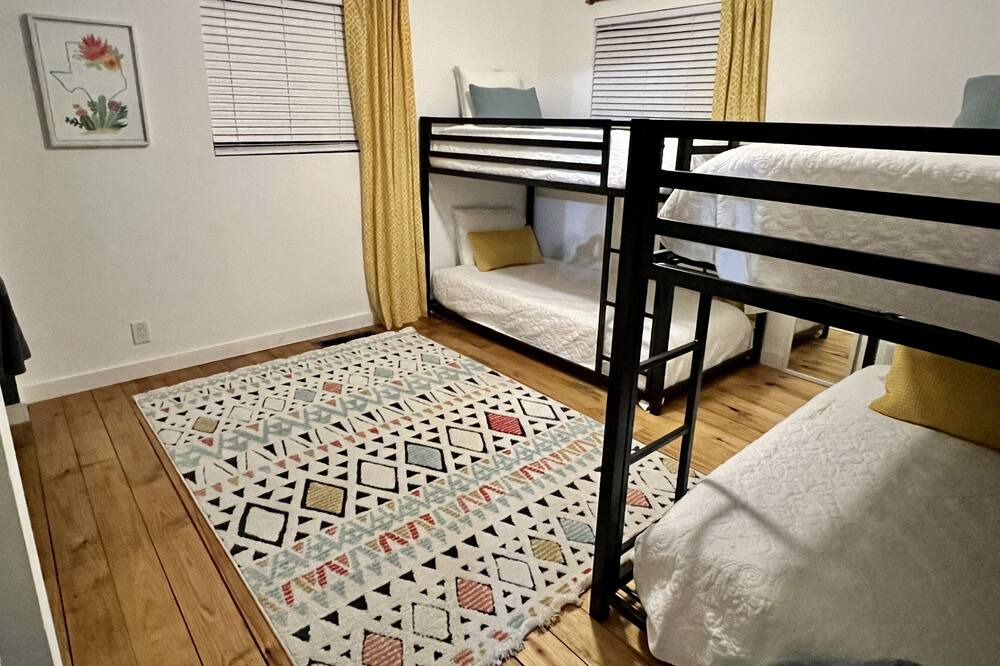 Photo of Bedroom in Wills Point