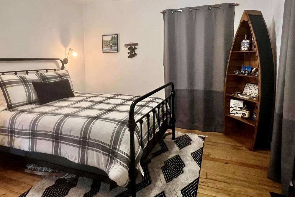 Photo of Bedroom in Wills Point
