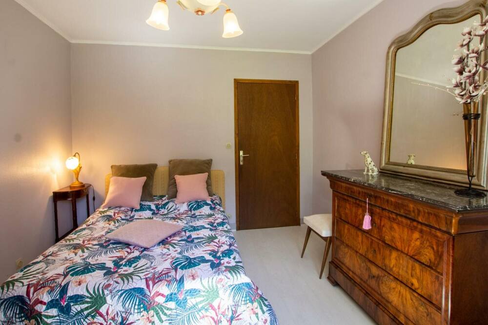 Photo of Bedroom in Champcevinel