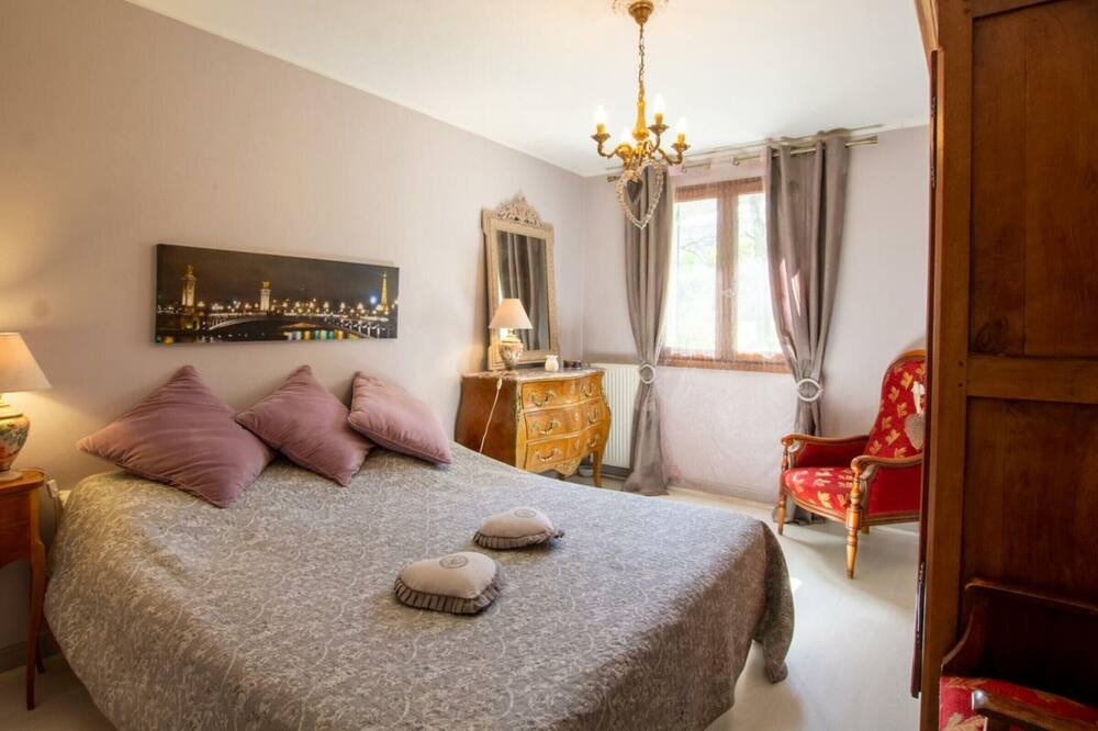 Photo of Bedroom in Champcevinel