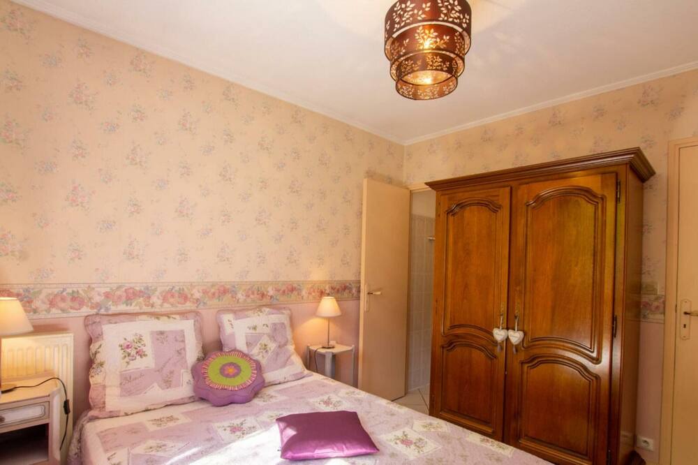 Photo of Bedroom in Champcevinel