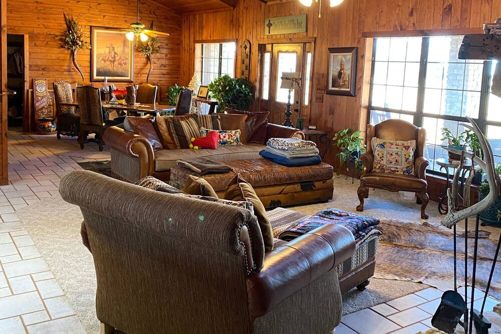Photo of Livingroom in Santa Anna