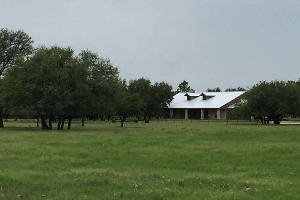 Photo of Outdoor in Santa Anna