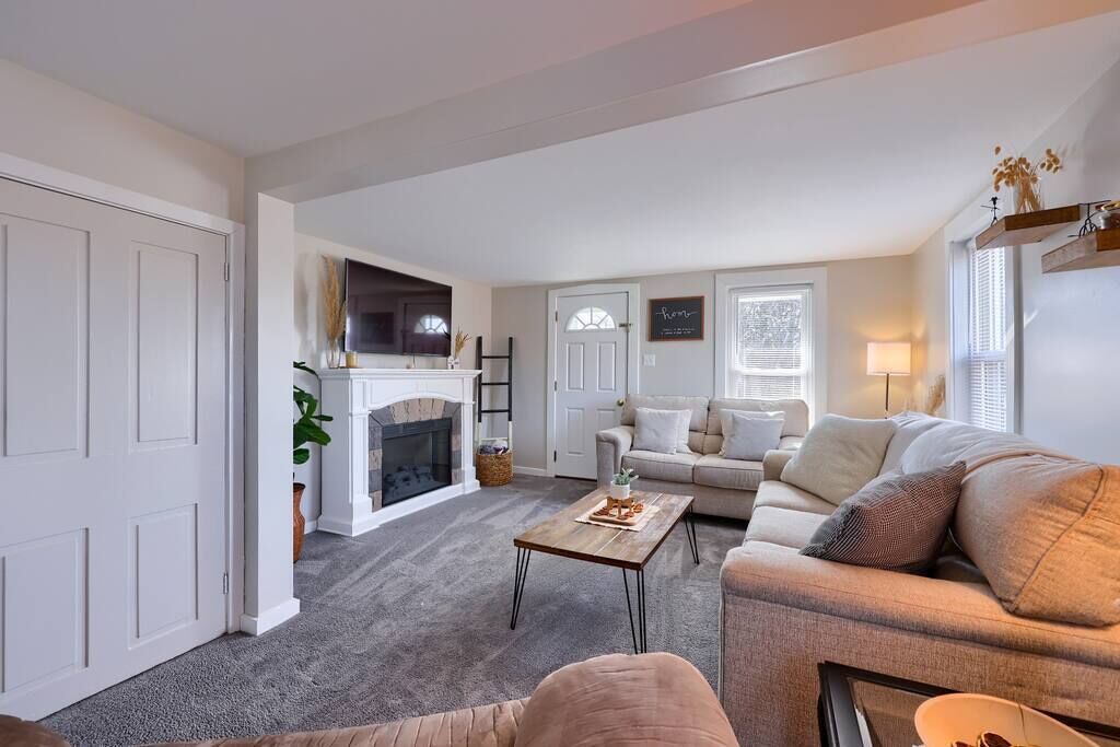 Photo of Livingroom in Ephrata